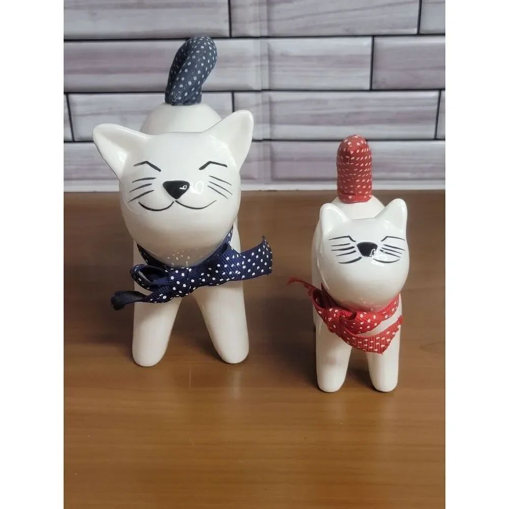 Set of 2 Enesco Smiling Cats